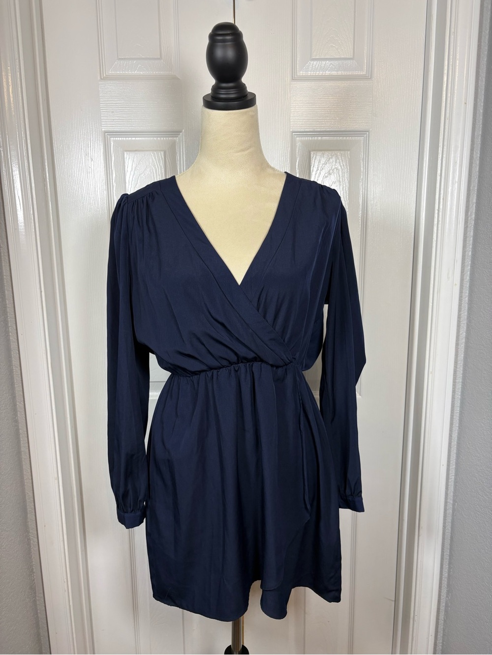 Women's Navy Long-Sleeve V-Neck Wrap-Style Dress Feminine Flowy Classic